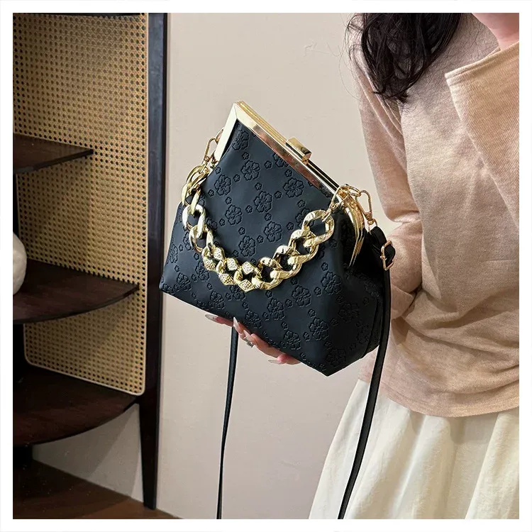O1CN01rJZOJX2Au3OwVd7Ay_!!2219560868262-0-cib.webp